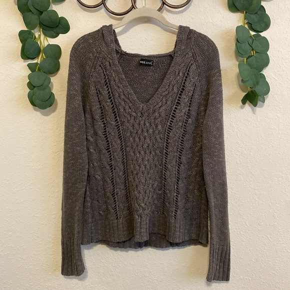 Wet Seal Sweaters - Vintage Y2K Wet Seal Grunge Gray Cable-Knit Hooded Sweater✨